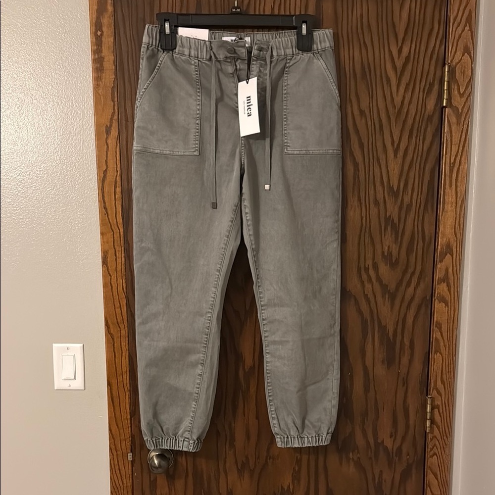 MICA Joggers Large
